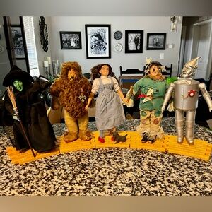 MGM Presents Wizard of Oz 1987 Vintage Dolls